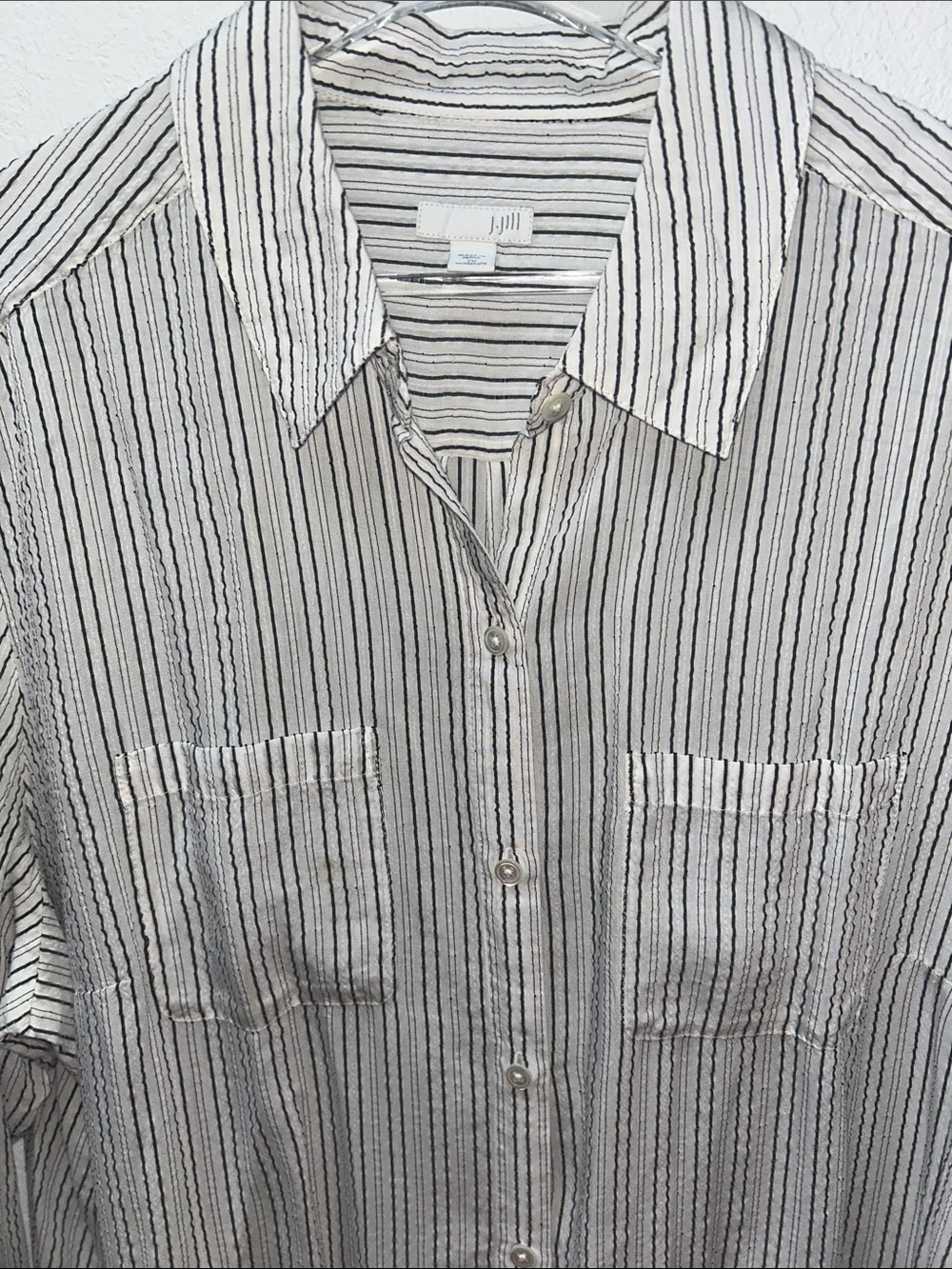 J. Jill Rayon Grey Stripe on White Long-Sleeve Button-Down Shirt Plus 2X in EUC